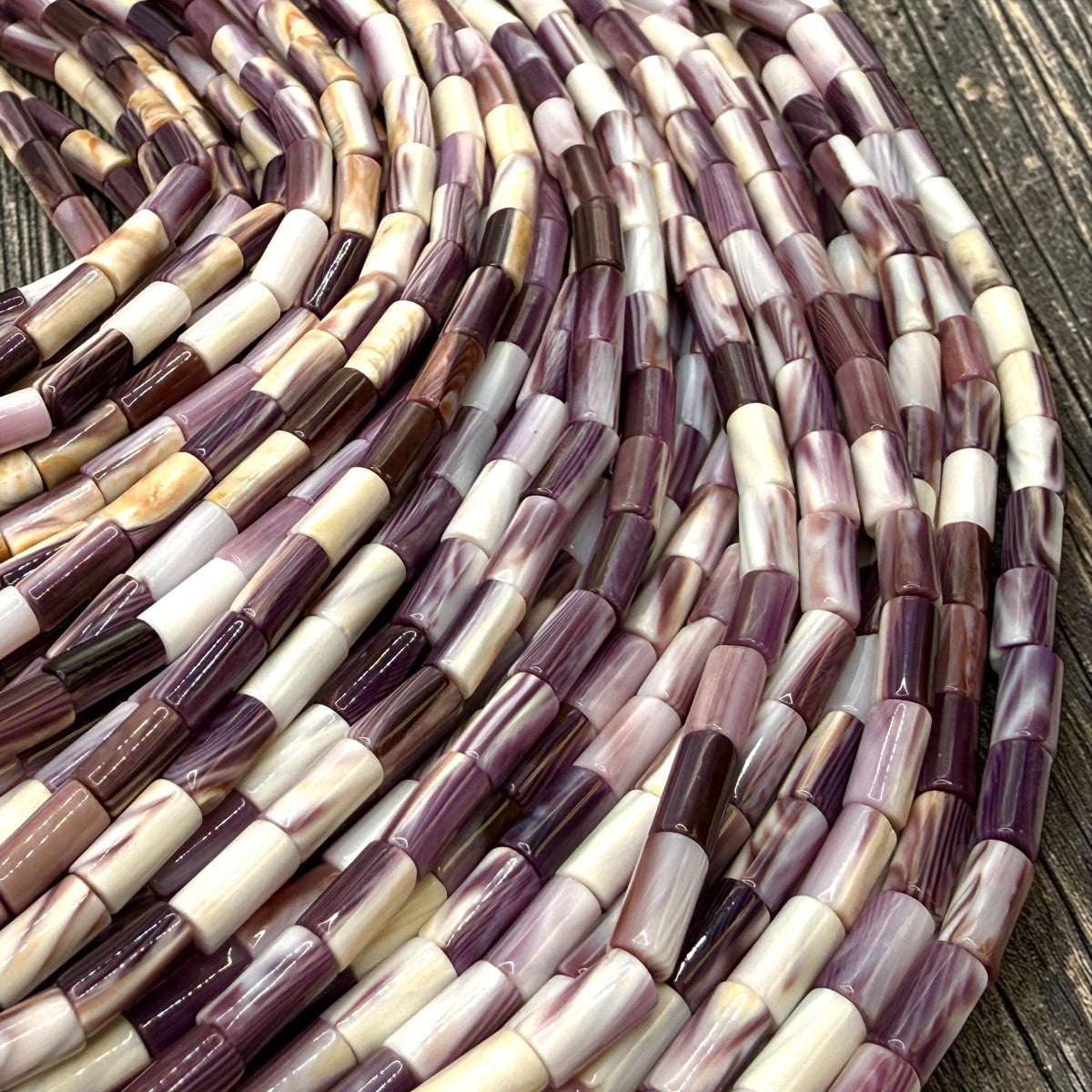 AAA Wampum Shell Beads USA East Coast Quahog - Native American Style - Ideal For Wampum Belt Making 2-Tone Tube 4X8mm